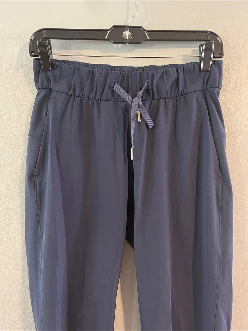 Lululemon Athletica On The Fly Navy Pants Size 4